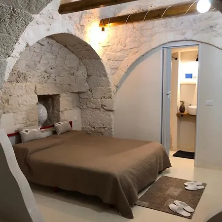 Trullo Trilli Puglia * מרטינה פרנקה